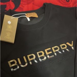 Burberry Plaid Logo Intarsia Knit Black Sweatshirt Medium, WITH TAG 🏷️